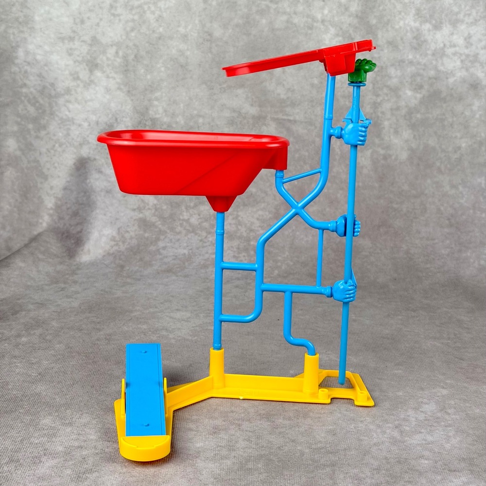 Vintage 1986 Mouse Trap Board Game Replacement Parts Bath Tub Base Diving Board